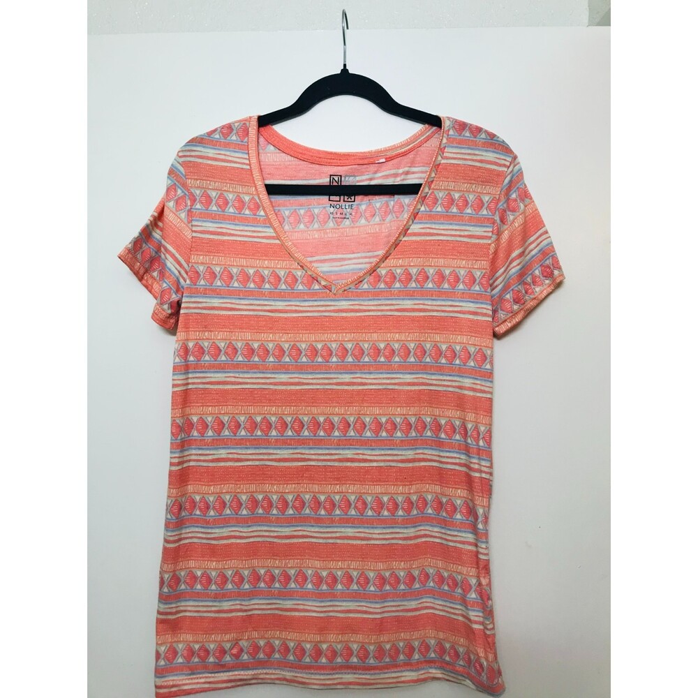 Nollie V-Neck Short Sleeve Tee With Geometric Design, Size L